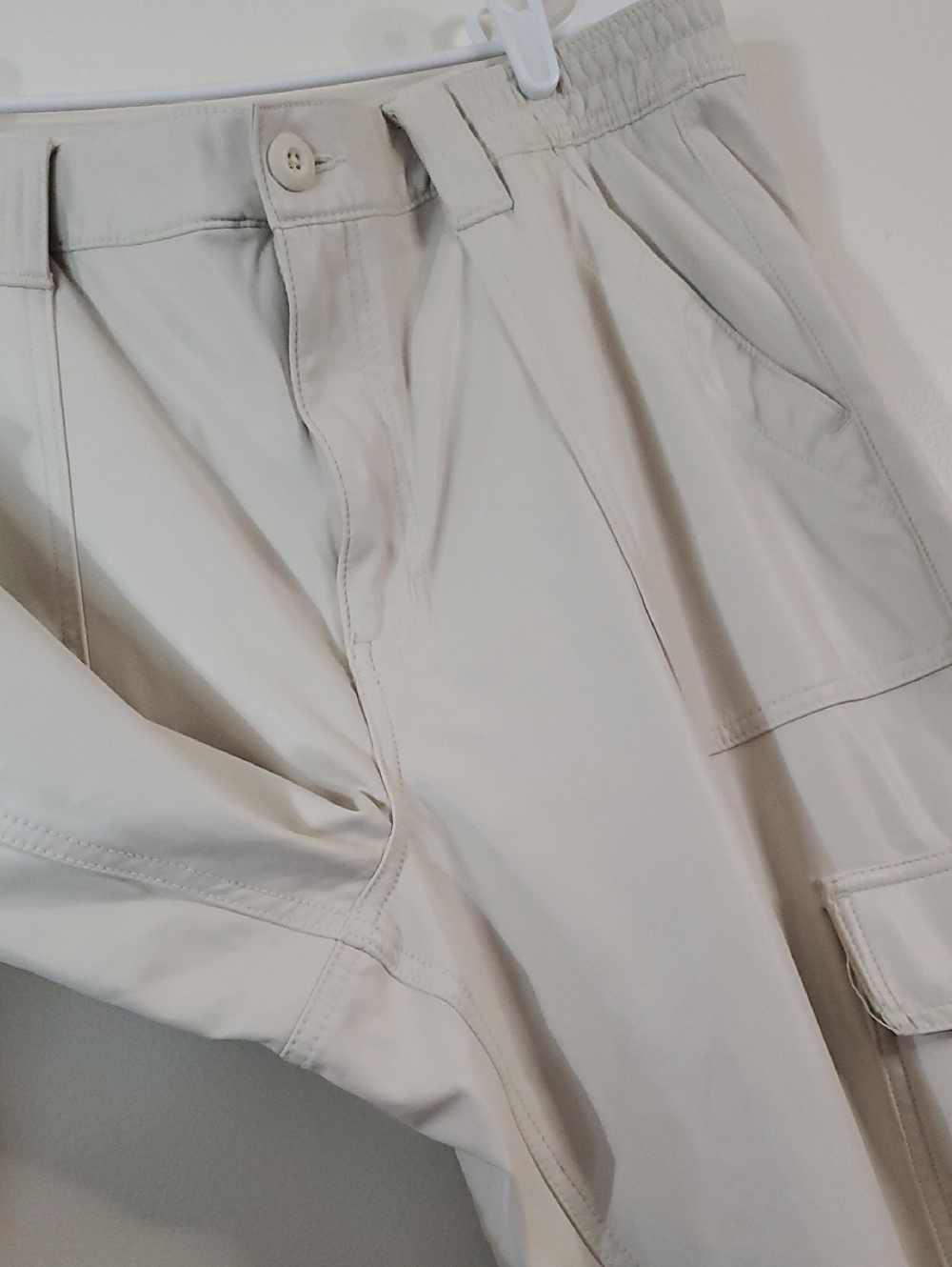 American Eagle Stretch High Waisted Vegan Leather Straight Cargo Pants Size 18 - Picture 7 of 16